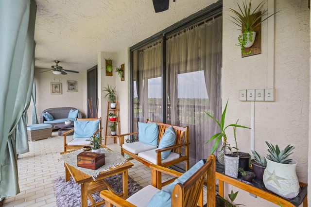 5279 S FOUNTAINS Drive S 703, Lake Worth, FL 33467