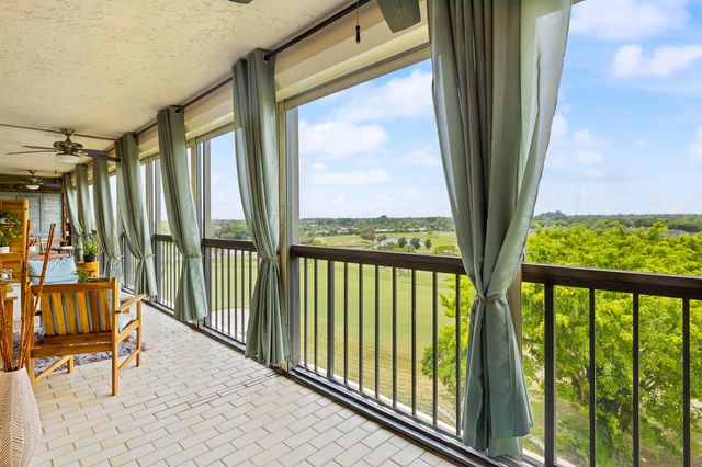 5279 S FOUNTAINS Drive S 703, Lake Worth, FL 33467
