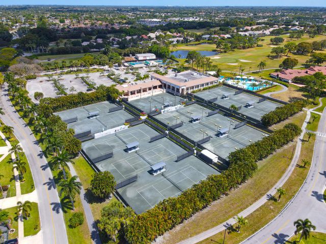 5279 S FOUNTAINS Drive S 703, Lake Worth, FL 33467