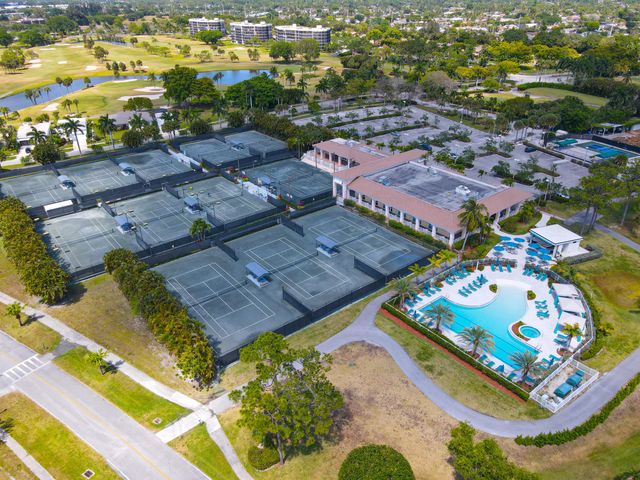 5279 S FOUNTAINS Drive S 703, Lake Worth, FL 33467