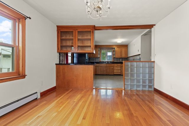 7 French St, Watertown, MA 02472