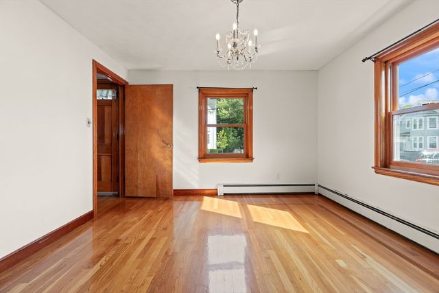 7 French St, Watertown, MA 02472