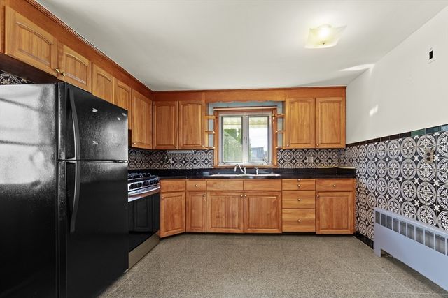 7 French St, Watertown, MA 02472