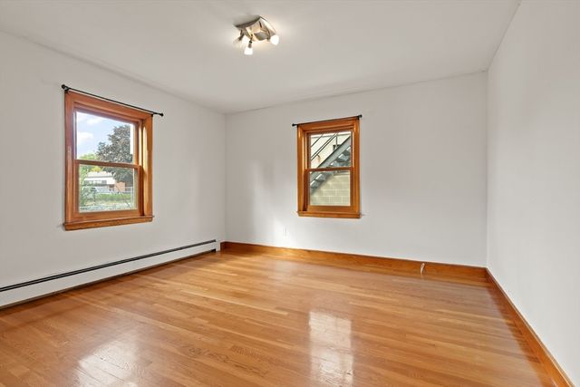 7 French St, Watertown, MA 02472