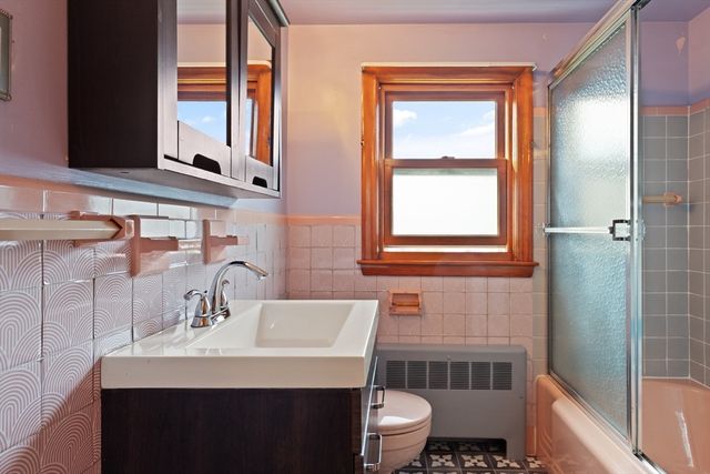 7 French St, Watertown, MA 02472