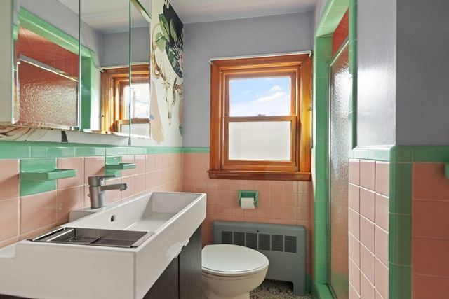 7 French St, Watertown, MA 02472