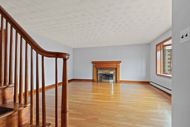 7 French St, Watertown, MA 02472