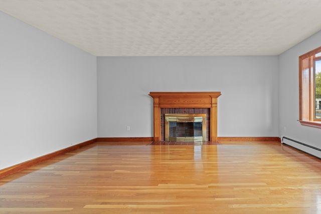 7 French St, Watertown, MA 02472