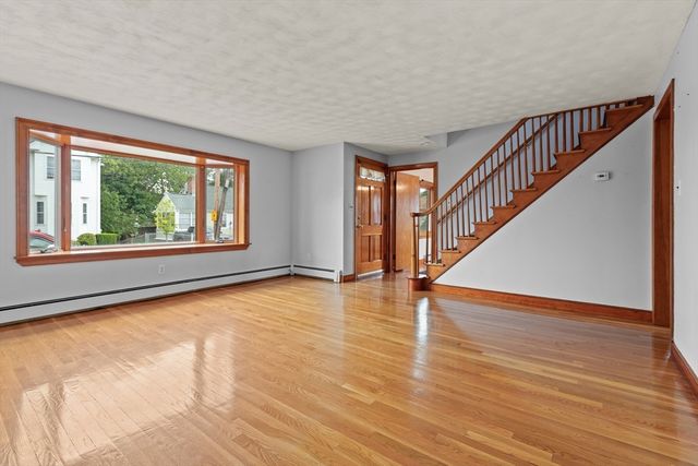 7 French St, Watertown, MA 02472