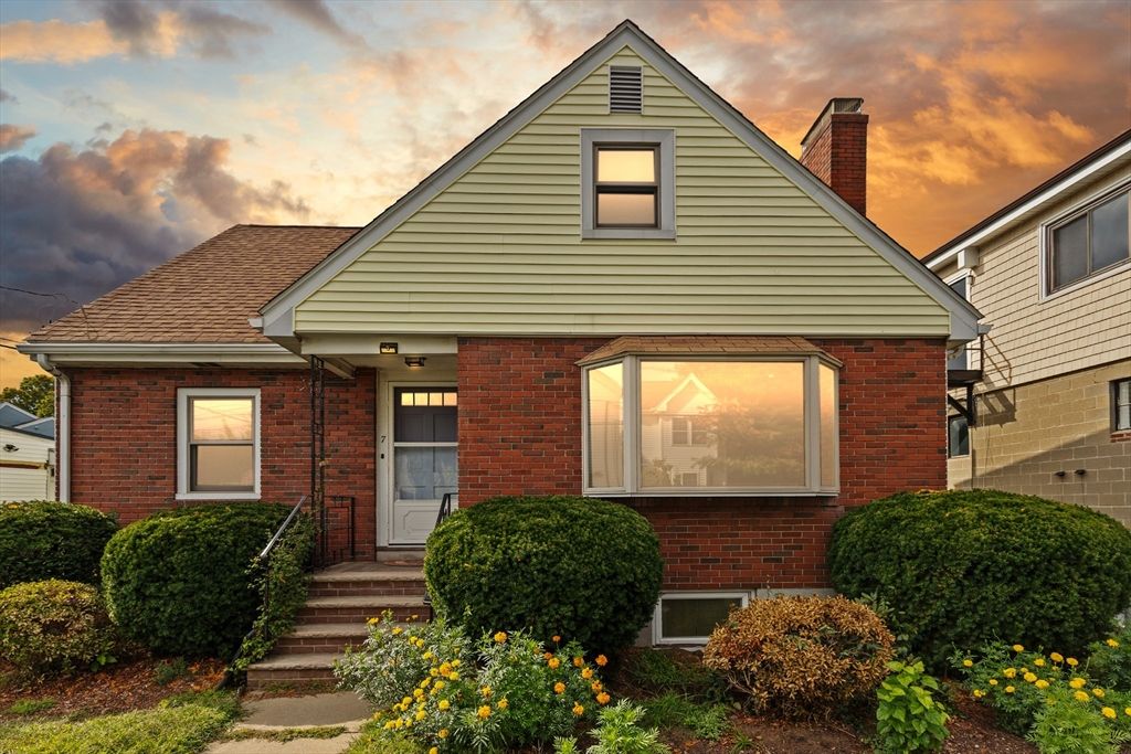 7 French St, Watertown, MA 02472