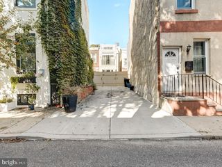 317 MANTON ST, Philadelphia, PA 19147
