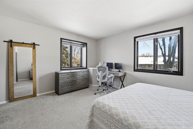 76 SPENCER COURT, Appleton, WI 54914