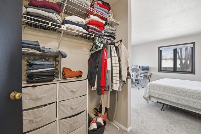 76 SPENCER COURT, Appleton, WI 54914