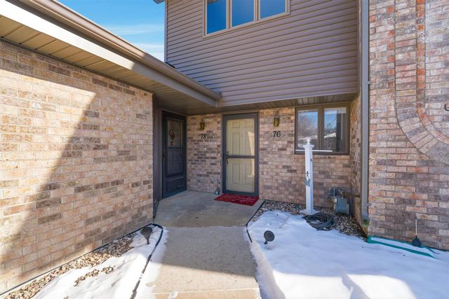 76 SPENCER COURT, Appleton, WI 54914