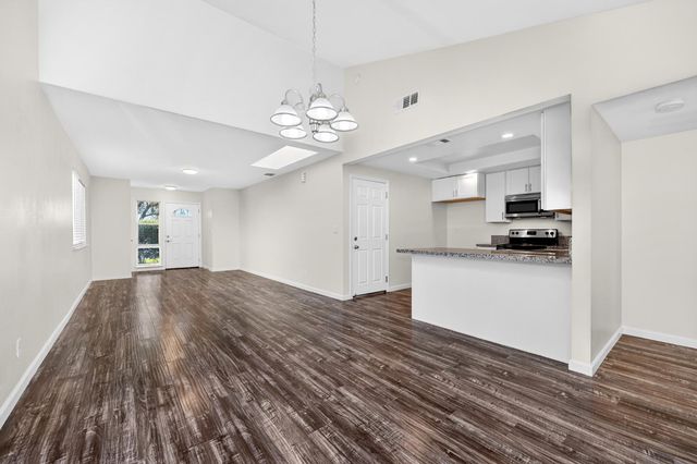 6435 Tupelo Dr, Citrus Heights, CA 95621