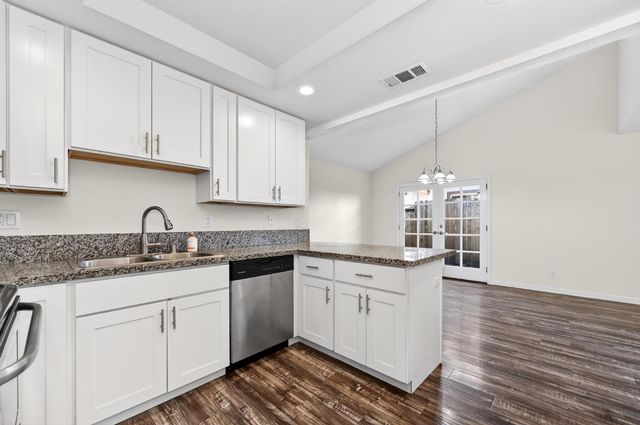 6435 Tupelo Dr, Citrus Heights, CA 95621