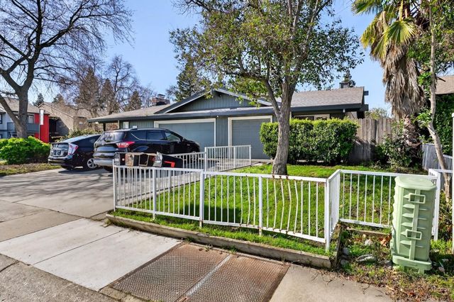 6435 Tupelo Dr, Citrus Heights, CA 95621