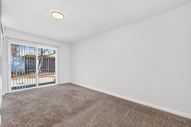 6435 Tupelo Dr, Citrus Heights, CA 95621