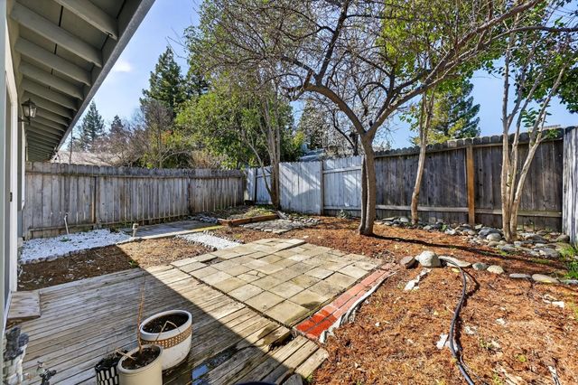 6435 Tupelo Dr, Citrus Heights, CA 95621