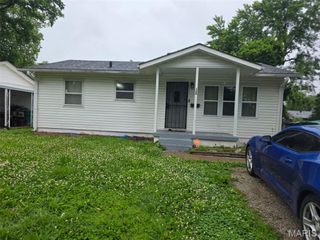130 Saint Paul Drive, Cahokia, IL 62206