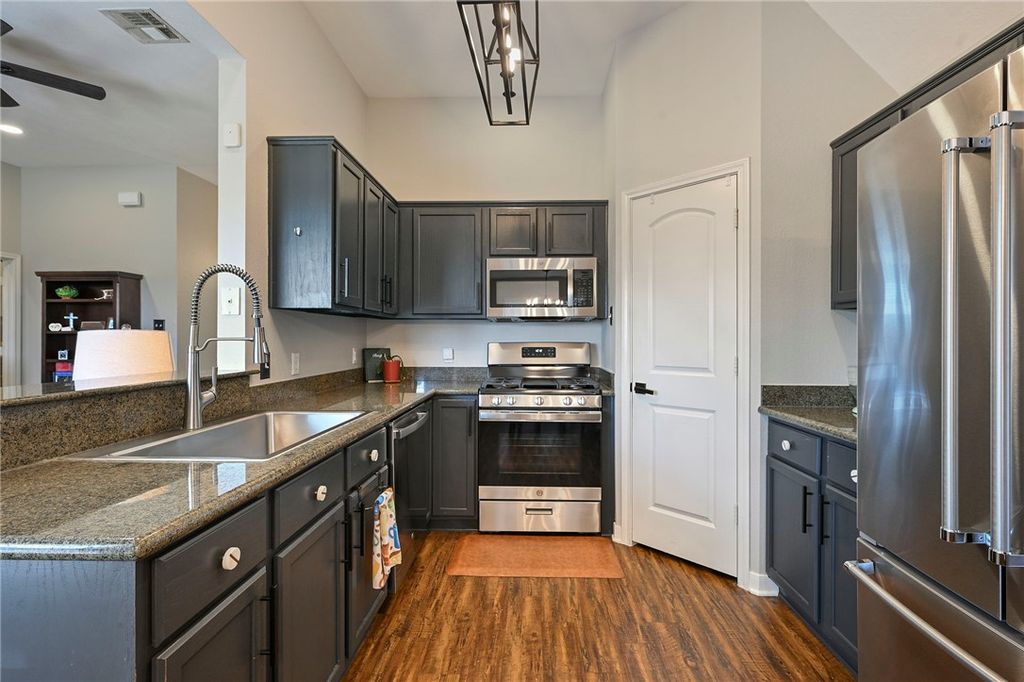 3802 Wild Horse Creek Court, College Station, TX 77845 — photo 5