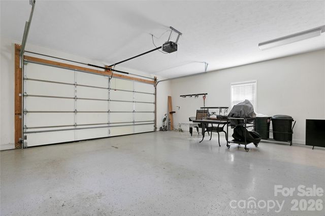 180 Notlvsi Court, Brevard, NC 28712