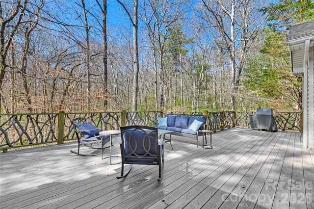 180 Notlvsi Court, Brevard, NC 28712