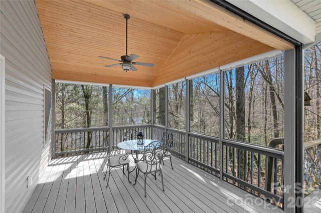 180 Notlvsi Court, Brevard, NC 28712