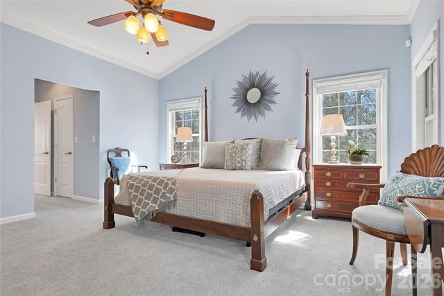 180 Notlvsi Court, Brevard, NC 28712