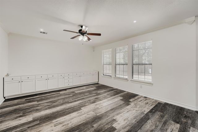 2310 McKendrick DR, Cedar Park, TX 78613