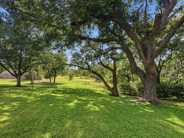 405 S Bouldin Street, Hamilton, TX 76531