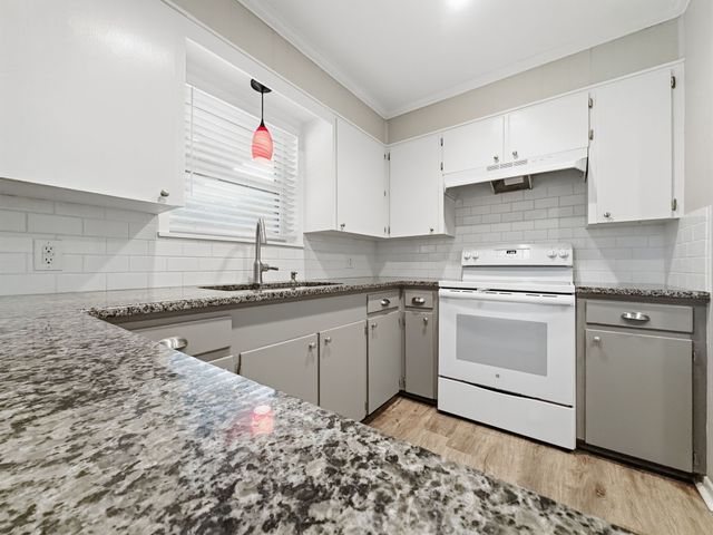 405 S Bouldin Street, Hamilton, TX 76531