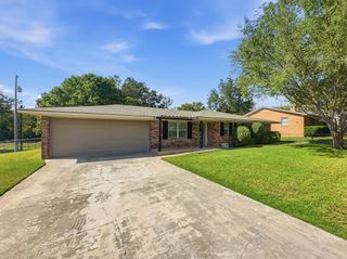 405 S Bouldin Street, Hamilton, TX 76531