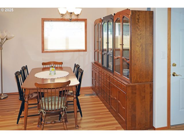 14308 Ne SANDY Blvd #42, Portland, OR 97230