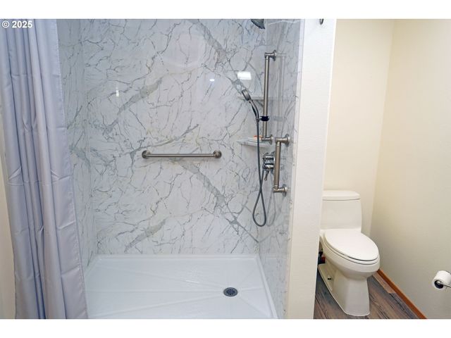 14308 Ne SANDY Blvd #42, Portland, OR 97230