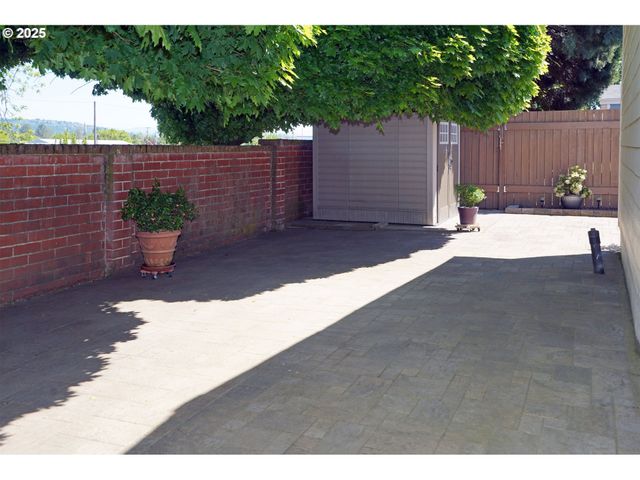 14308 Ne SANDY Blvd #42, Portland, OR 97230