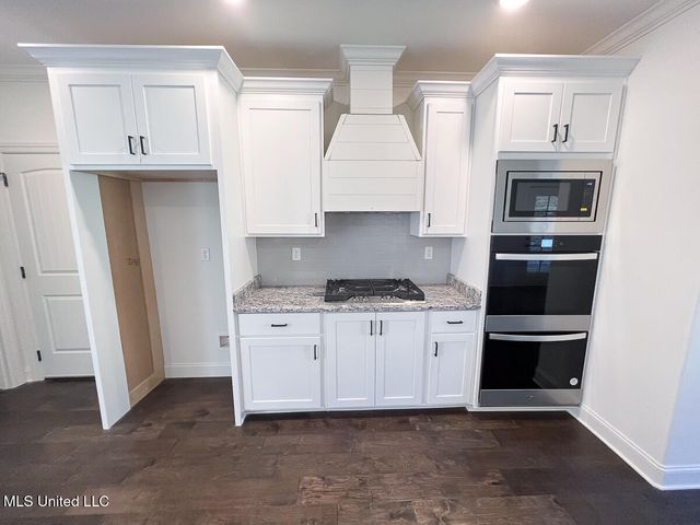 293 Poplar Lane, Holly Springs, MS 38635