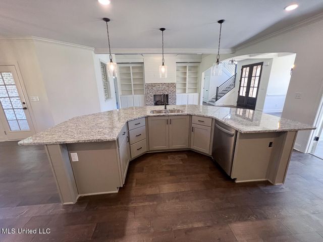 293 Poplar Lane, Holly Springs, MS 38635