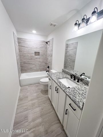 293 Poplar Lane, Holly Springs, MS 38635