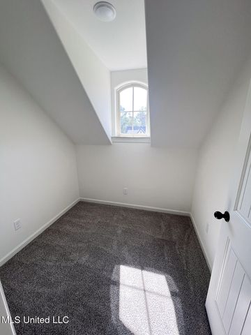 293 Poplar Lane, Holly Springs, MS 38635