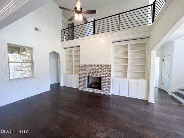 293 Poplar Lane, Holly Springs, MS 38635