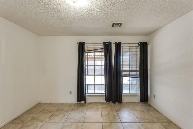 8741 Saint George Way, Midwest City, OK 73110