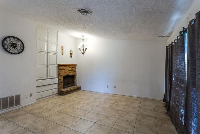 8741 Saint George Way, Midwest City, OK 73110