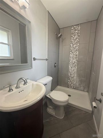 1449 Friar Tuck Lane, St Louis, MO 63125