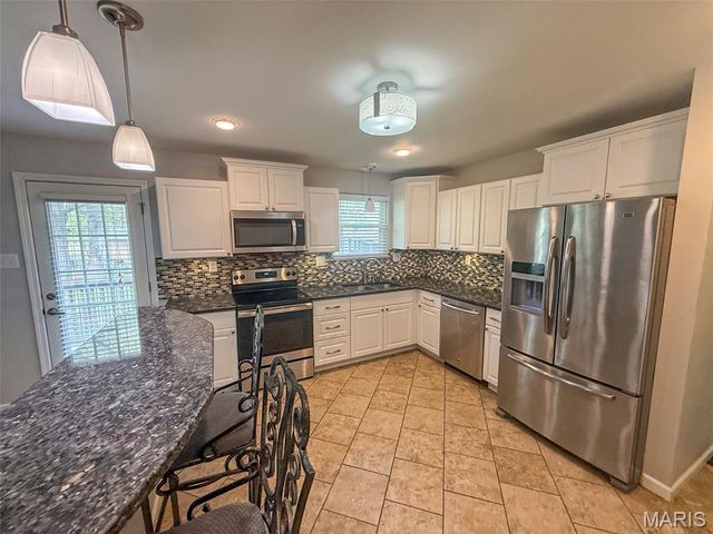 1449 Friar Tuck Lane, St Louis, MO 63125