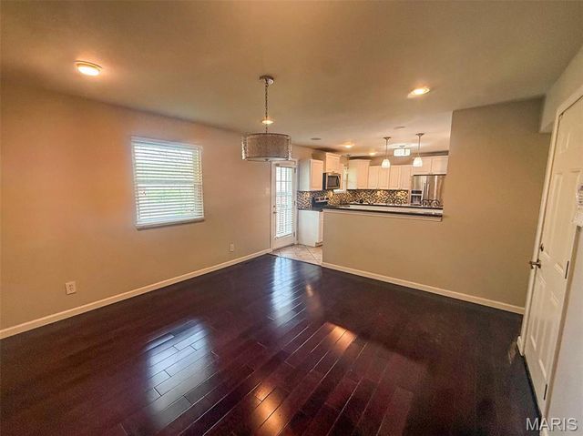 1449 Friar Tuck Lane, St Louis, MO 63125