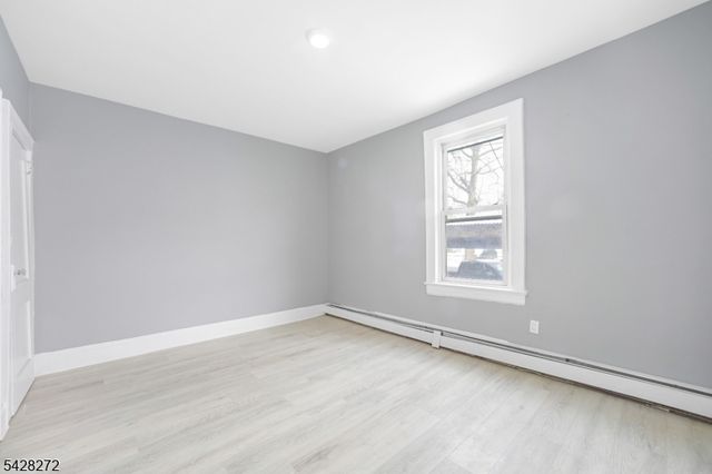 34 Cortland St, Newark City, NJ 07105
