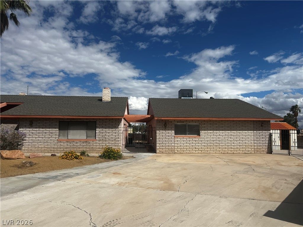 6920 Edna Avenue, Las Vegas, NV 89117 — photo 3