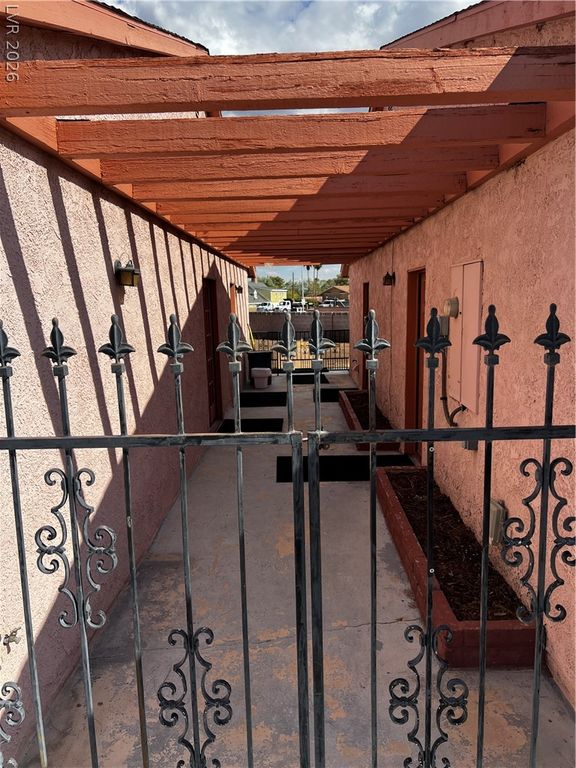 6920 Edna Avenue, Las Vegas, NV 89117 — photo 5