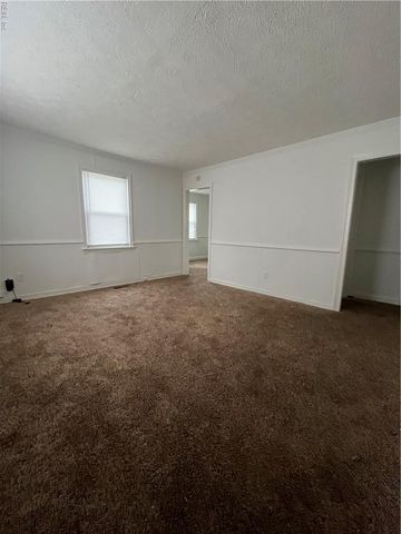 32 Cornwall TER, Hampton, VA 23666